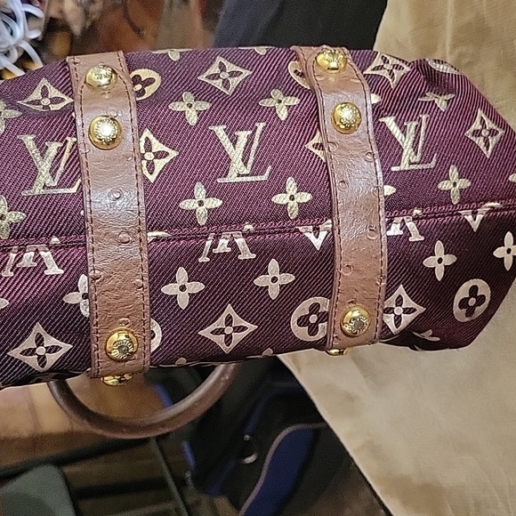 Louis Vuitton Mini Bag in Brown and Gold - Picture 9 of 13